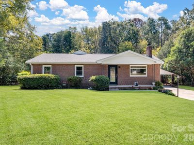Property at 2010 Pine Top Dr, Gastonia, NC