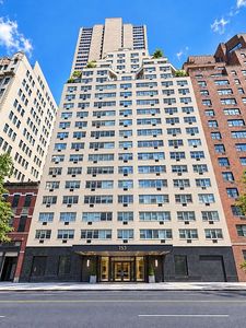 153 E 57th St APT 21B