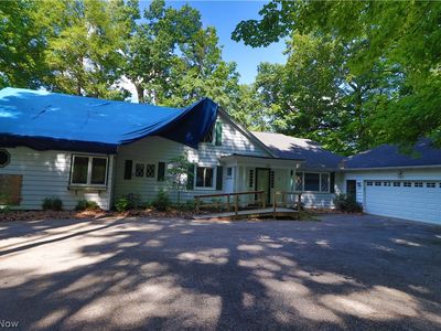 40 Wintergreen Hill Dr