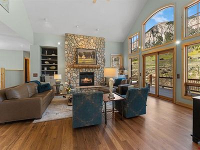 138 E Silver Sage Drive