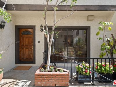 Property at 4338 Gentry Ave APT 4, Studio City, CA