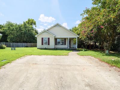 3812 Pondside Cir