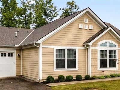 106 Narragansett Rd