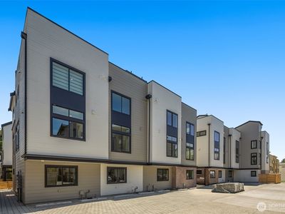 8337 D 12th Avenue NW