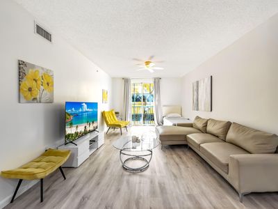 630 S Sapodilla Avenue #218