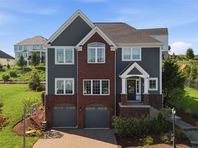 1018 Colony Dr