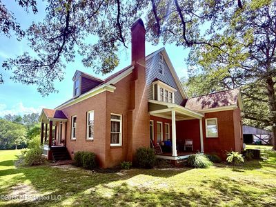 Property at 1701 W Old Robinson Rd, Carthage, MS