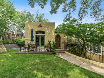 1204 Cedar Lake Rd S