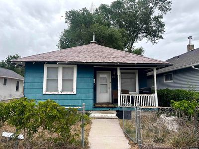 818 Center St