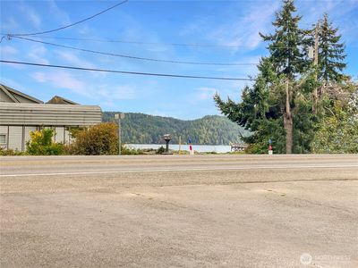 26141 N Hwy 101