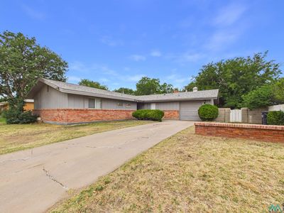 24 Forest Dr