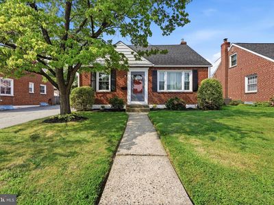 408 Lindsay St