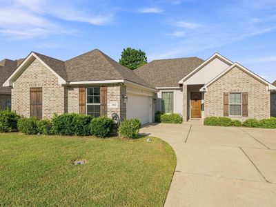 202 Jamestowne Blvd