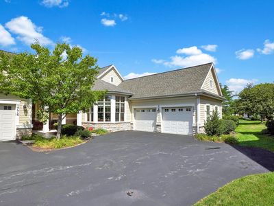 1774 Regal COURT