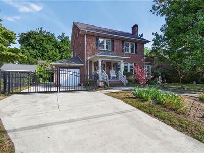 1411 Chesapeake Ave