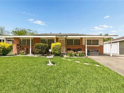 228 Azalea Dr