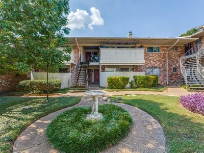 7832 Royal Ln APT 212