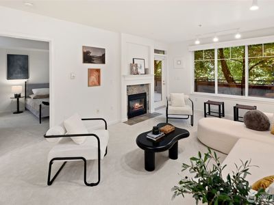 1525 NW 57th Street #202