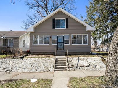 1321 N Brookfield St