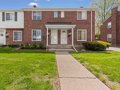 23322 Edsel Ford Ct