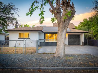 4791-4791 E Simpson Ave