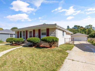 6514 North 51st STREET