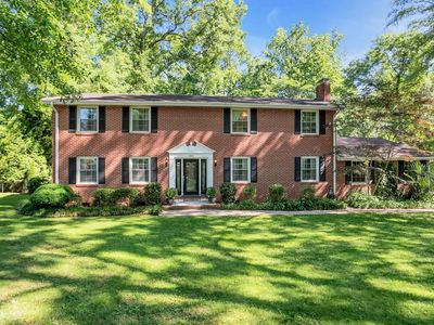 203 Hickory Ln