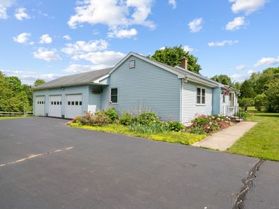 Property at 7 Wawecus Hill Road, Bozrah, CT