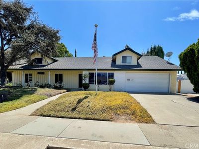 1136 Yosemite Dr