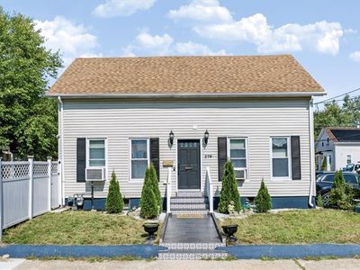 279 Smith St