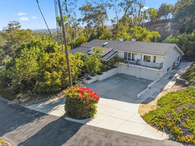 3830 Lake Garden Dr