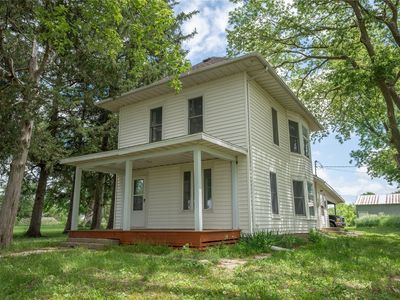 611 Maple St