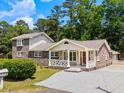 379 Bragdon Ave.