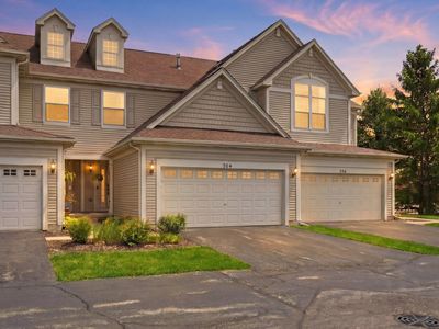 704 Amherst Dr