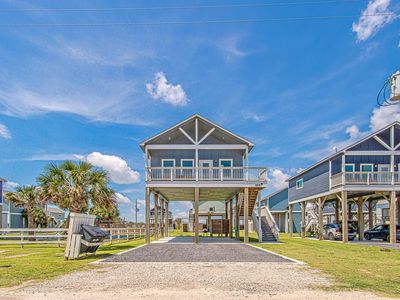 1079 Cedar Ln