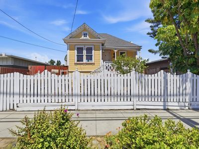 216 N 25th St