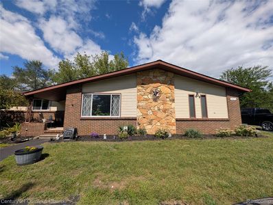 Property at 9371 Bennett Lake Rd, Fenton, MI