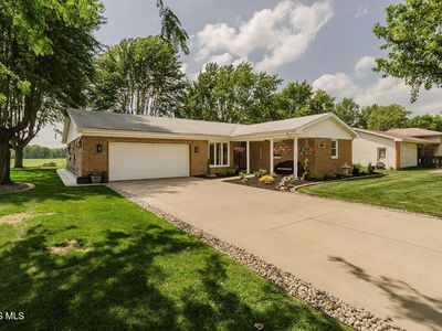 Property at 221 Vickie Ln, Fostoria, OH