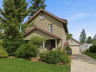 228 Bowland Rd