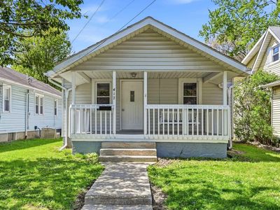 417 S Hutchinson Ave
