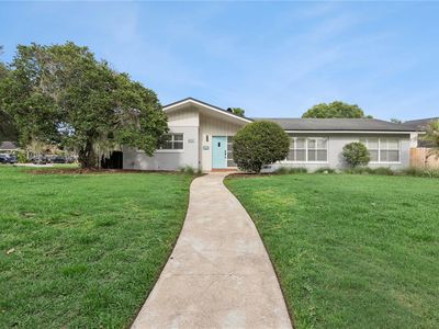 400 W Trotters Dr