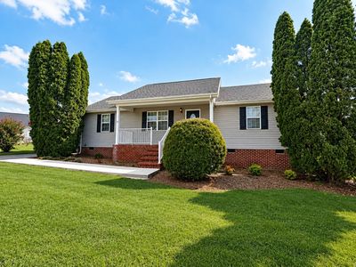 50 Regan Ct