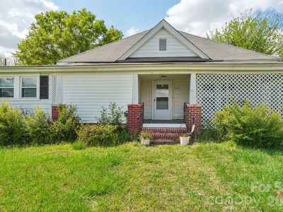 210 Griffith Rd