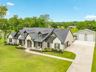 902 Redbird Ct