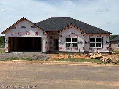 1122 Hunter Dr