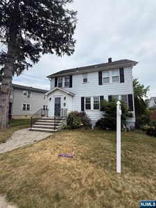 92 William Pl