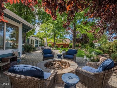 1036 Wisteria Dr
