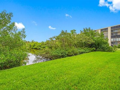 900 Cove Cay Dr Unit 1F