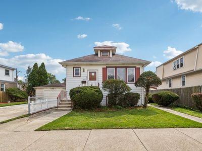 2917 N Rutherford Ave