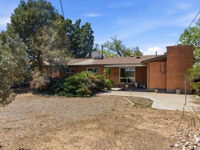 1204 Arizona St NE